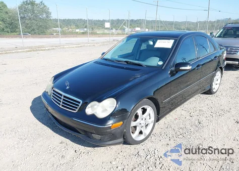 2007 Mercedes-Benz C 230 Sport из США, поврежденный, VIN WDBRF52H67A936519
